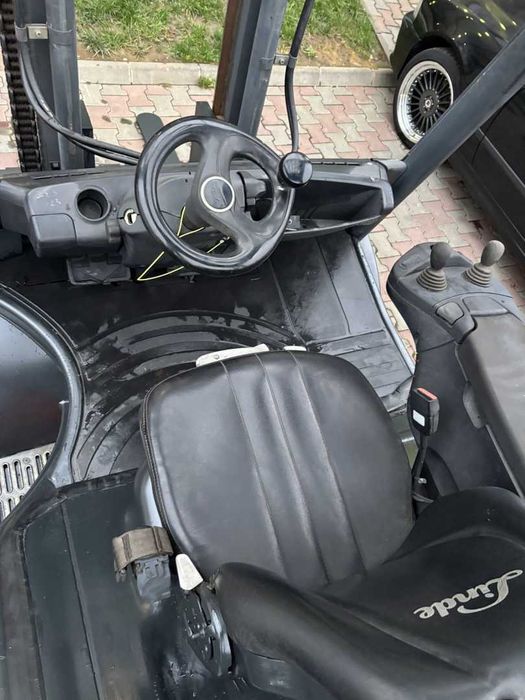 Stivuitor - Motostivuitor Linde H40D Anul fabricatiei 2012 Diesel