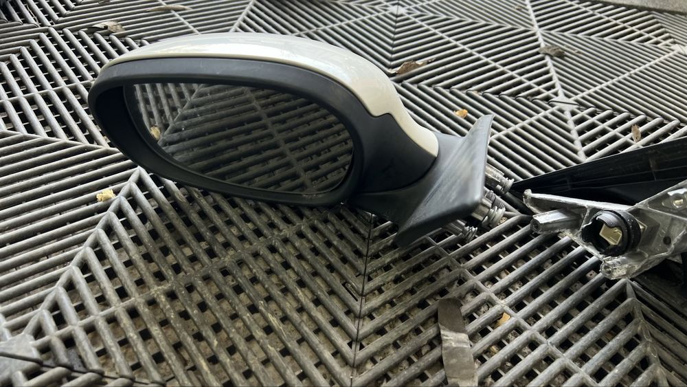 Oglinzi bmw seria 3 e90 e91 lci