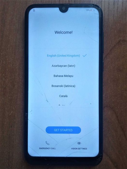 продам телефон Huawei y7 2019