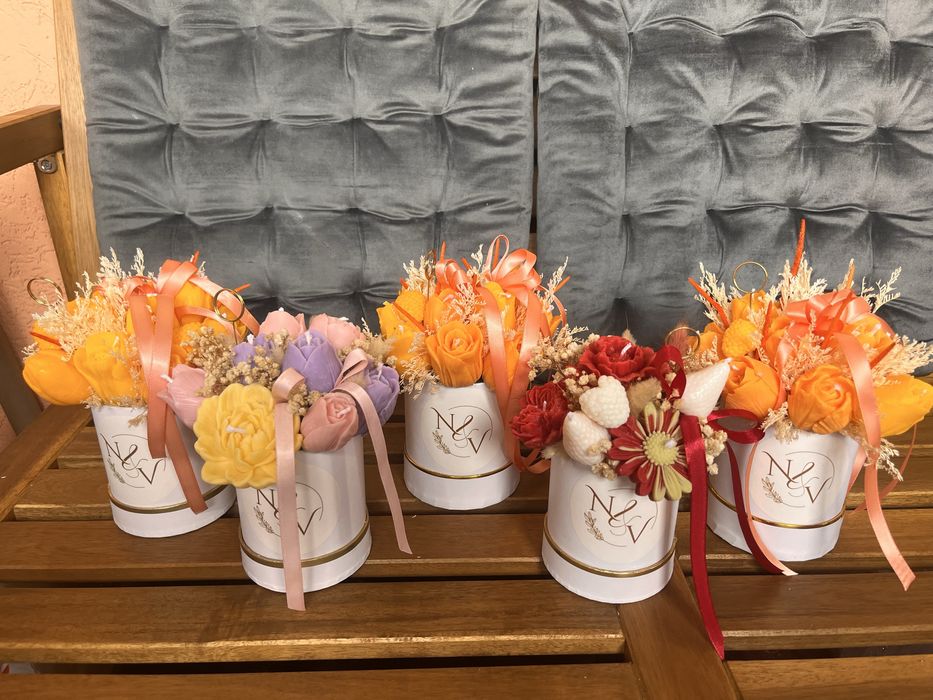 Букет от соеви свещи