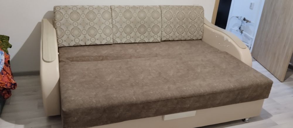 Продам раскладной диван