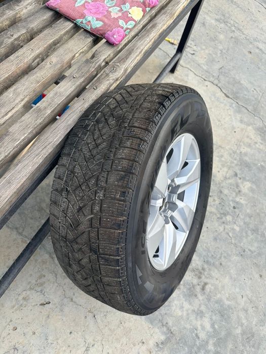 Автошины колеса с диском от прадо150
