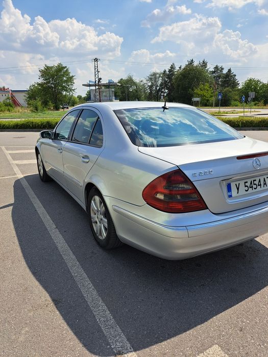 Мерцедес E220 W211