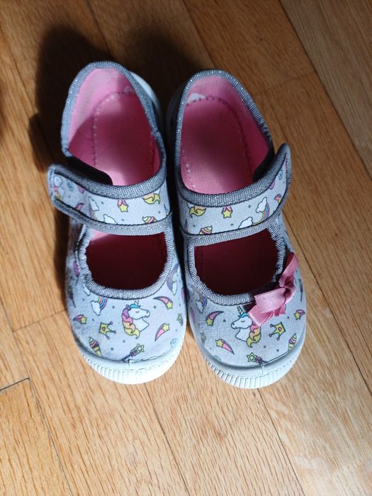 Пантофи монета 26 номер