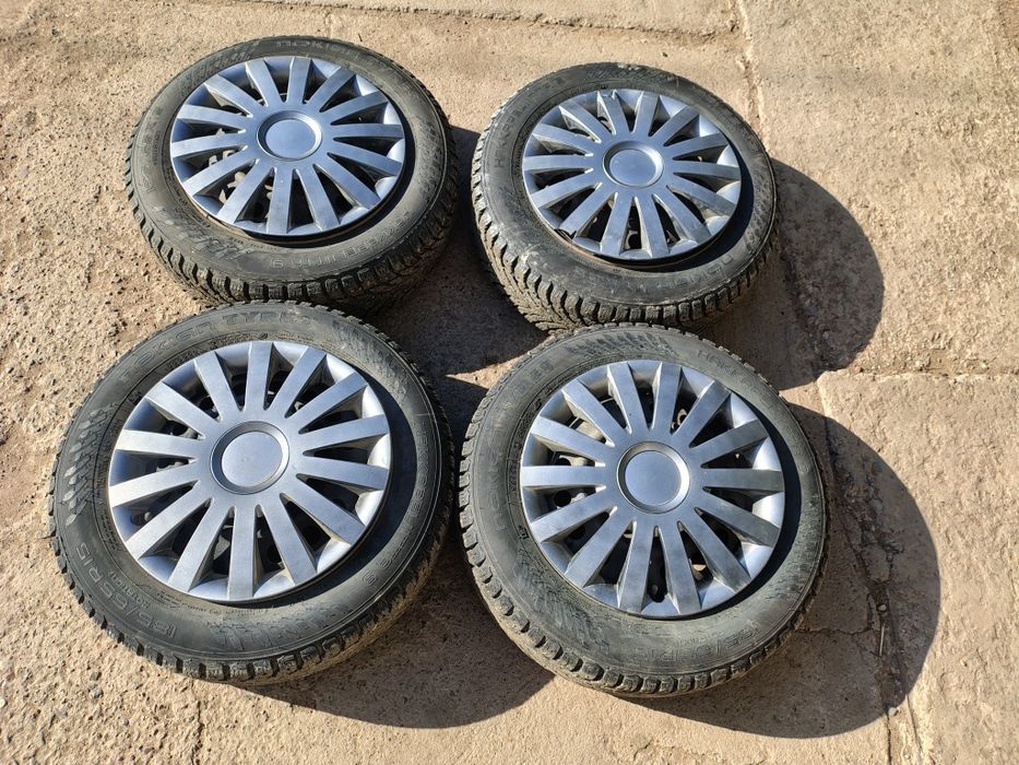 Продам зимнюю резину с дисками