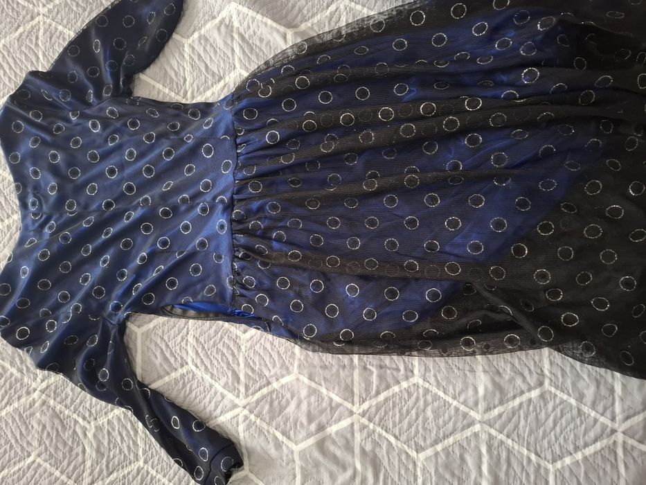 Платье нарядное женское