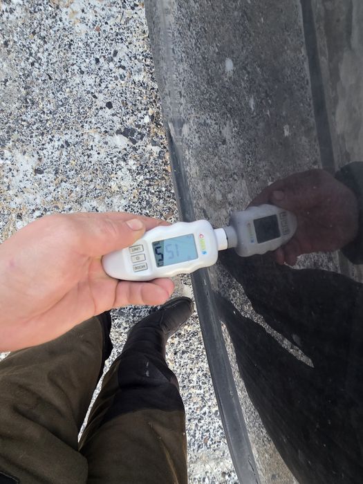 Продам машину мерседес 210