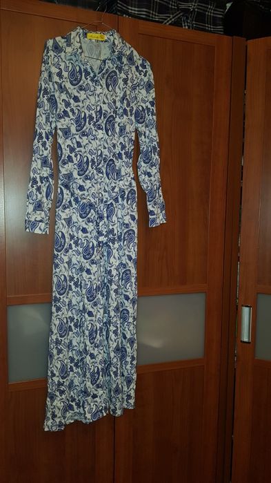 Продам платья женские