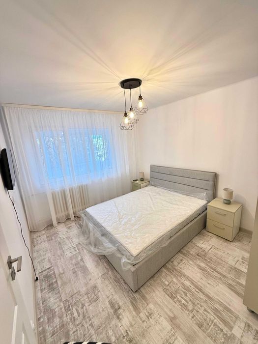 Apartament 2 camere Parc Bazilescu de inchiriat.