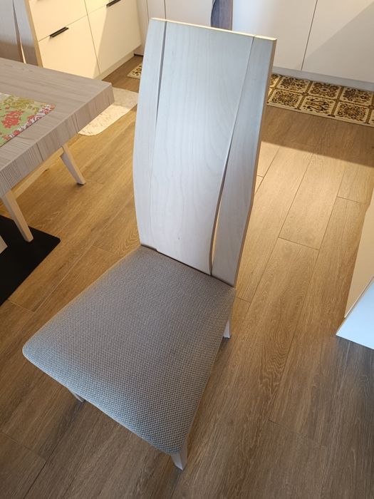 4бр.стол за хранене масивно дърво.Цвят Сонома.