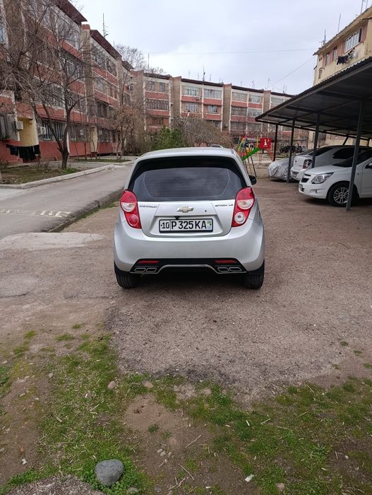 Spark 2014 1 pazisa metan gaz prabek 179000 min xolati yaxwi