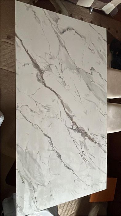 Продам стол и стулья 6шт