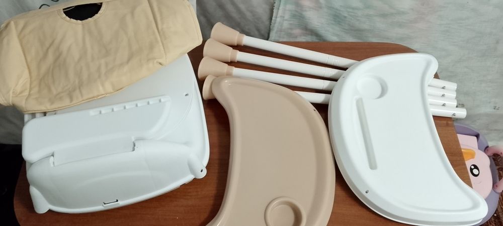 Продам детский столик