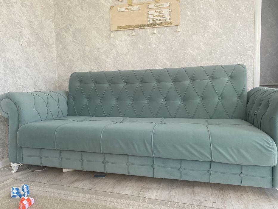 Диван в хорршем состоянии