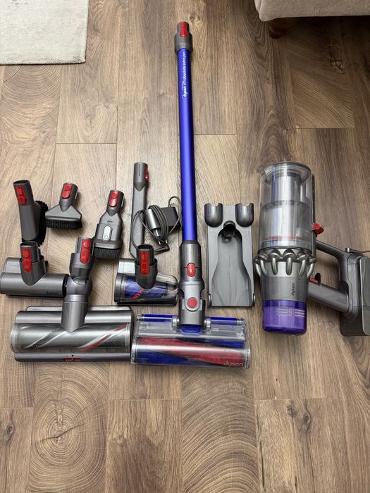 Пылесос Дайсон  V11 absolute extra pro