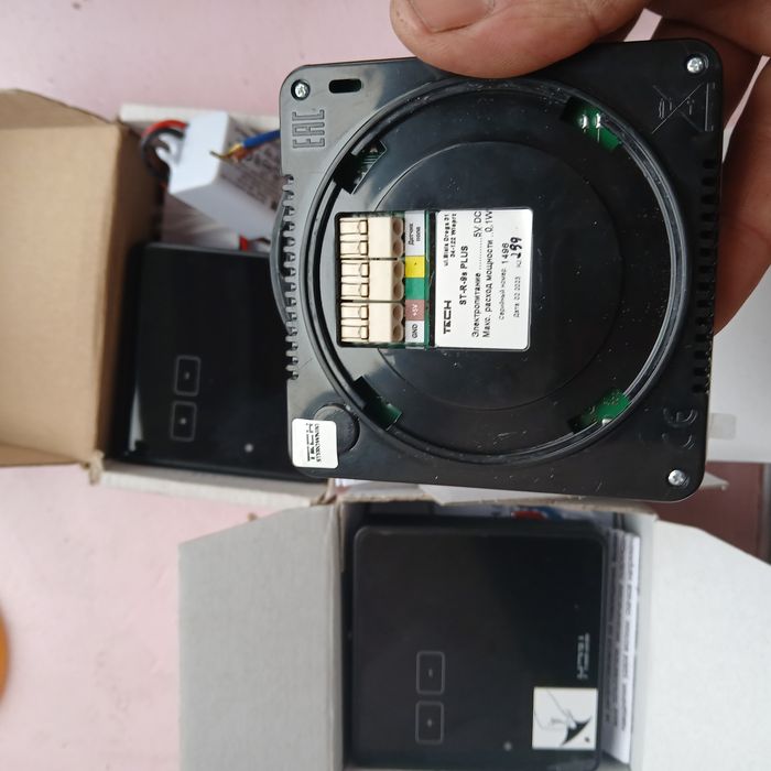 TECH ST-R-9s pulus 1 dona va 2dona TECH  R-8Z Xona termastati Sotiladi