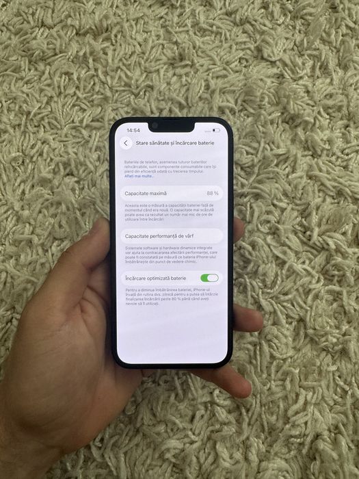 Vand iphone 13 cu 128gb si 88%