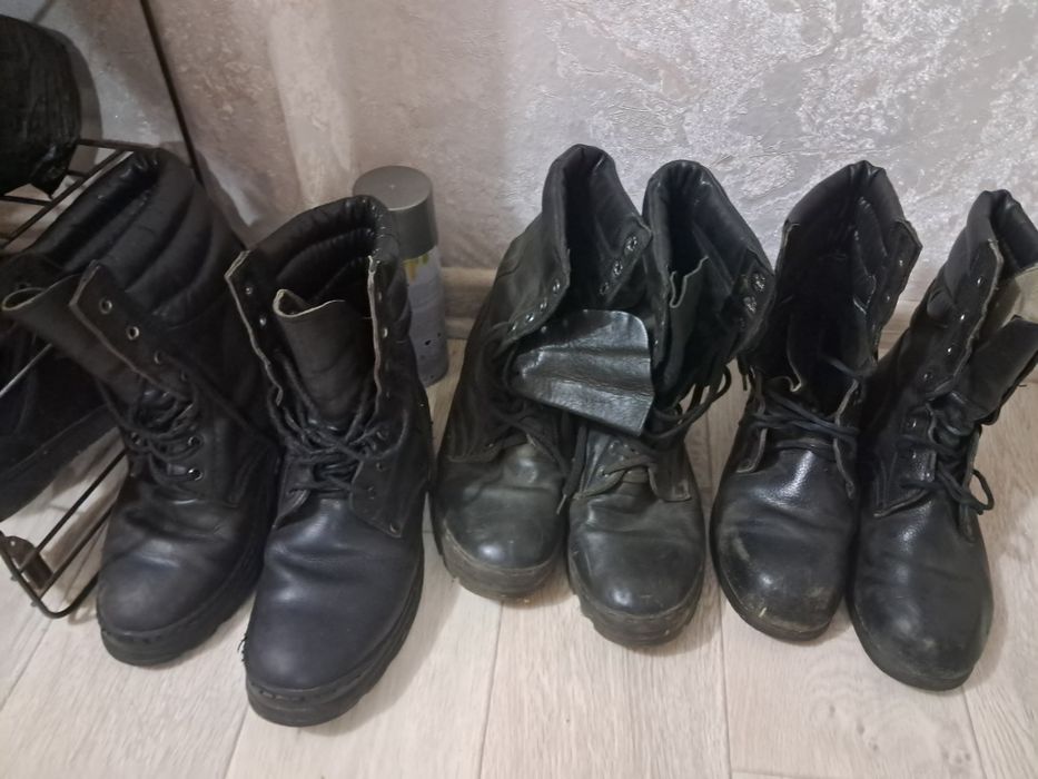 Продам берцы размеры 42