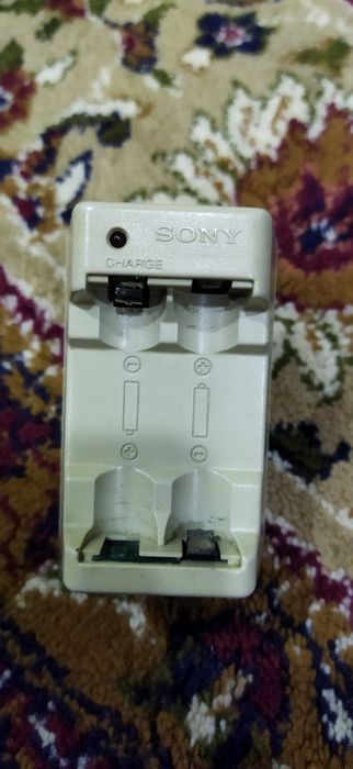 Зарядное устройство пальчиковых батареек