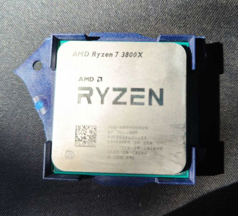 Процессор ADM Ryzen 7 3800X