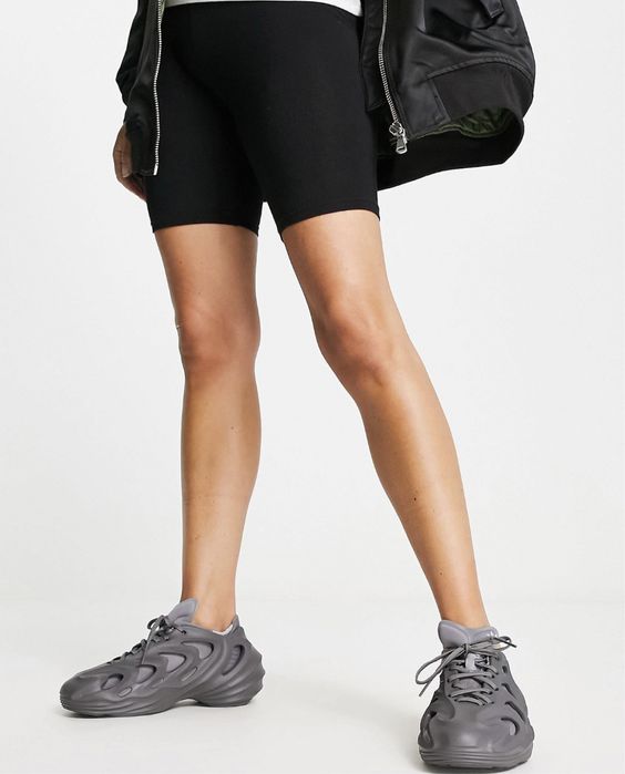 Кроссовки Adidas