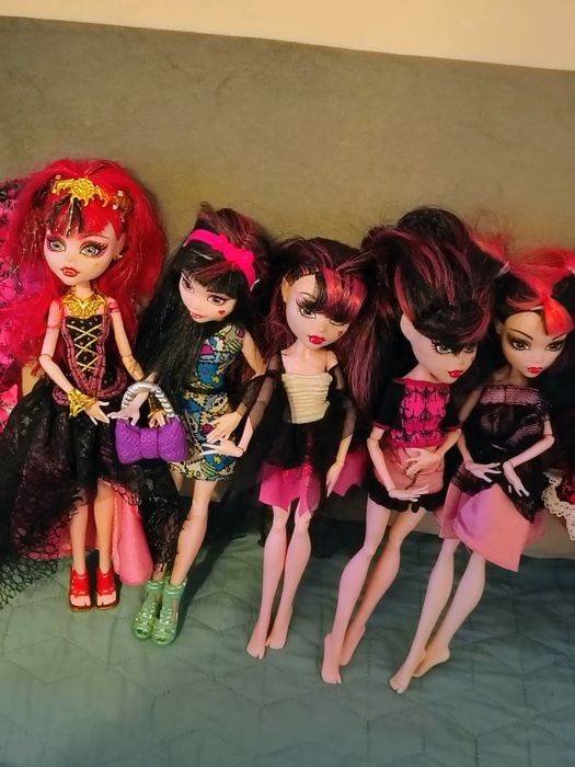 Мостър хай кукли различни