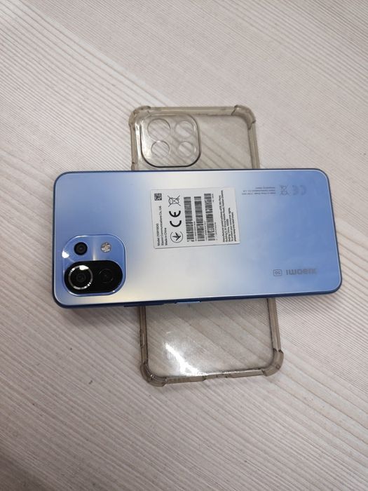 Продам XIAOMI 11