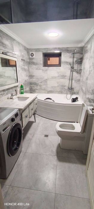 Чиланзар 2.   3комнатная кирпич на 1этаже.  Евро меб и тех