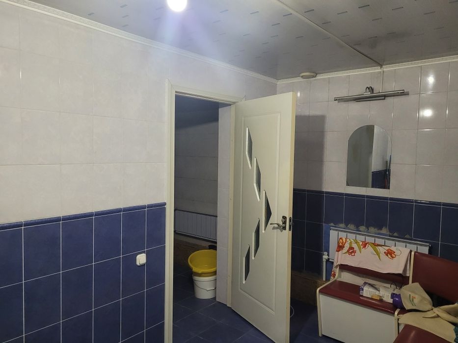 Продам коттедж в черновой отделке с стройматериалом