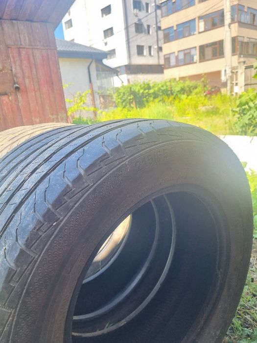 Set 4 anvelope continental vara  215 /65/R16 C