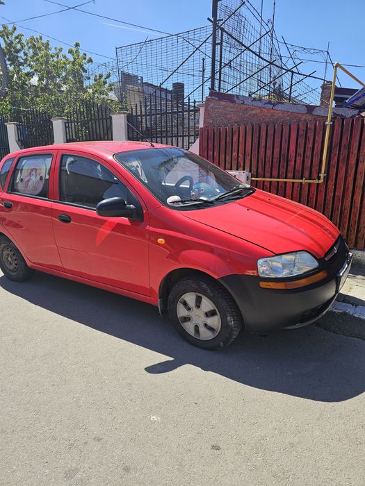 Vând  Chevrolet Kalos