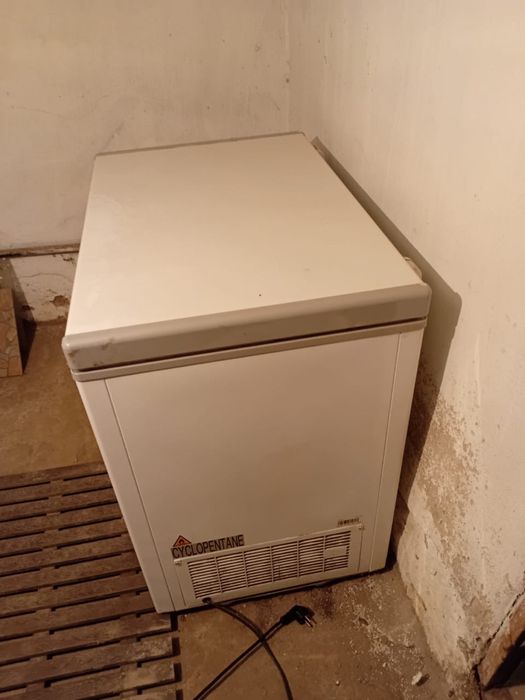 Морозильник Midea