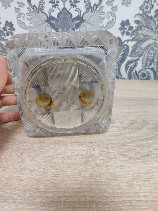 Продаю настольные часы Маяк