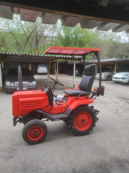 Мини. Трактор Кмз-012