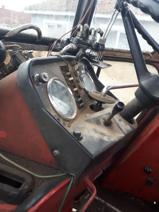 Încărcător pentru International 844 piese