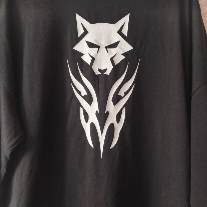 Футболка с волками