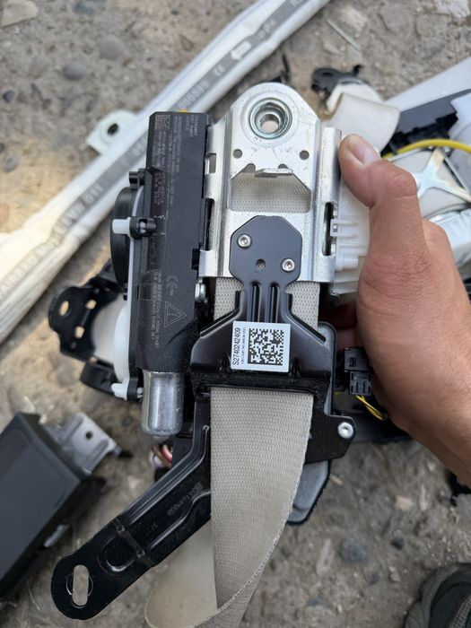 Аербег бмв 7 г11 завеси,колани,под шофьора (aibag bmw 7 g11)