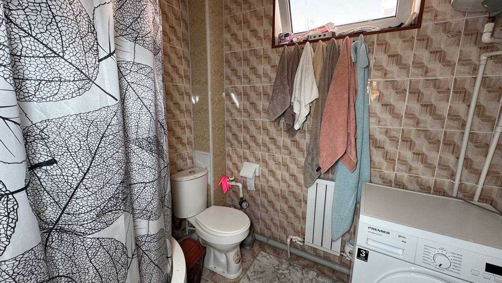 Миндонобод Мошина бозори 2 хонали 2 қават квартира сотилади. ID: 1754