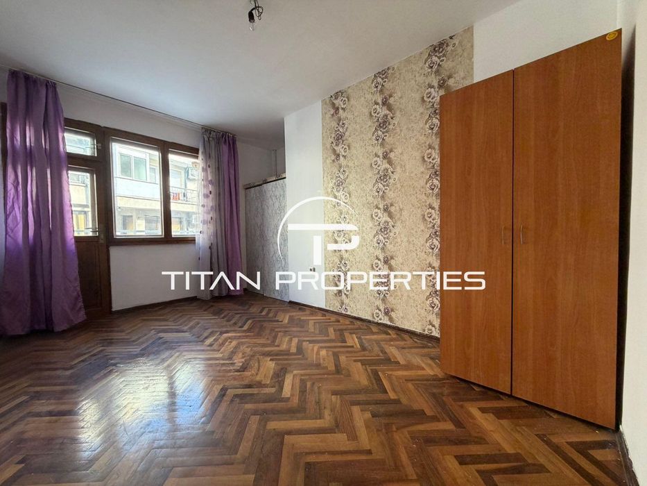 Продава се Тристаен апартамент в Пловдив, Кършияка - 95 кв.м за 1674 €/кв.м - Снимка #4