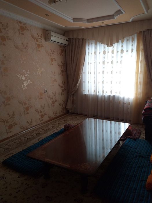 Massiv Chorsu kvartira HAMMA MEBEL BILAN SOTILADI  4hona 5et