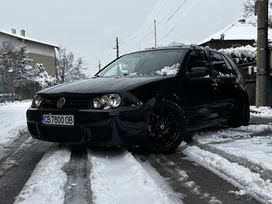 Голф mk4 2002г..