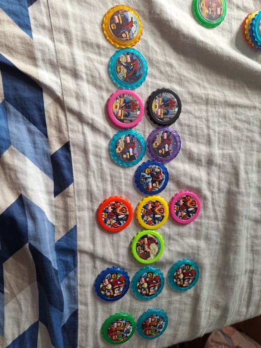 Vând metal tazos