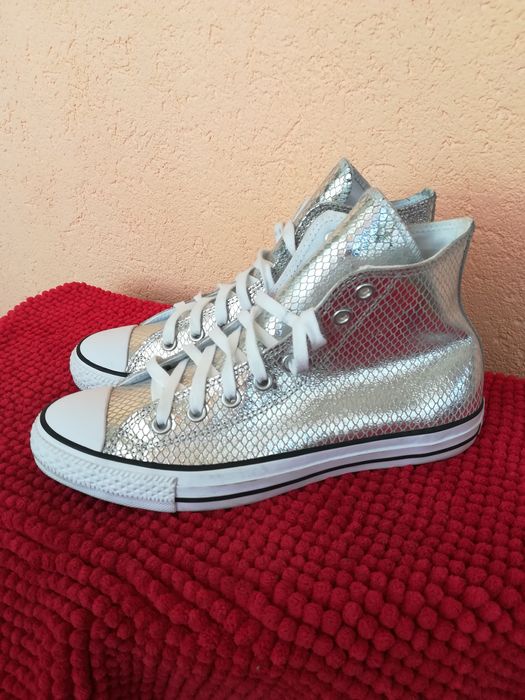 Bascheți noi Converse nr 41 dama piele