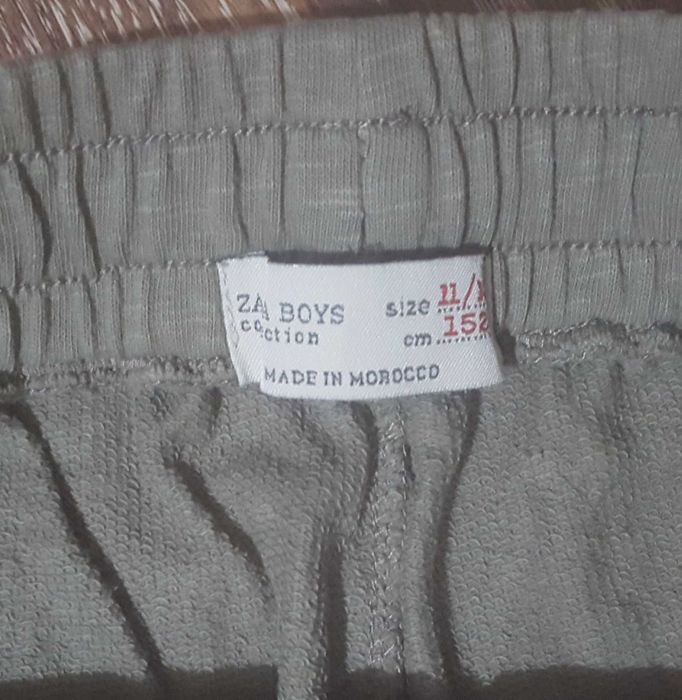 Анцунг тип панталон ZARA BOYS 152см-9€.