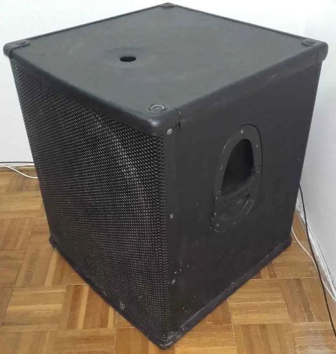 Эстрадная акустика beringer