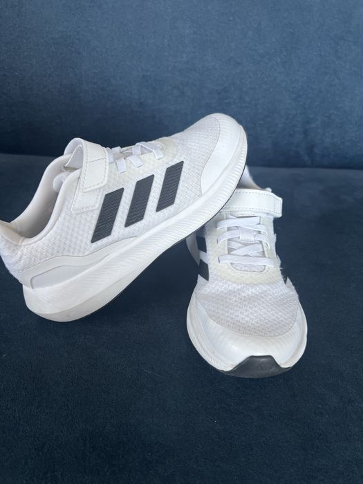 Adidas Foamcloud