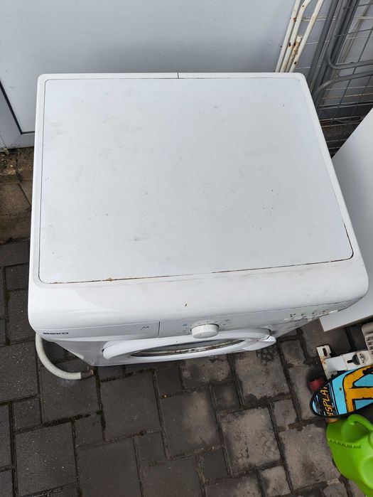 Пералня Беко WML 10560 за части или ремонт