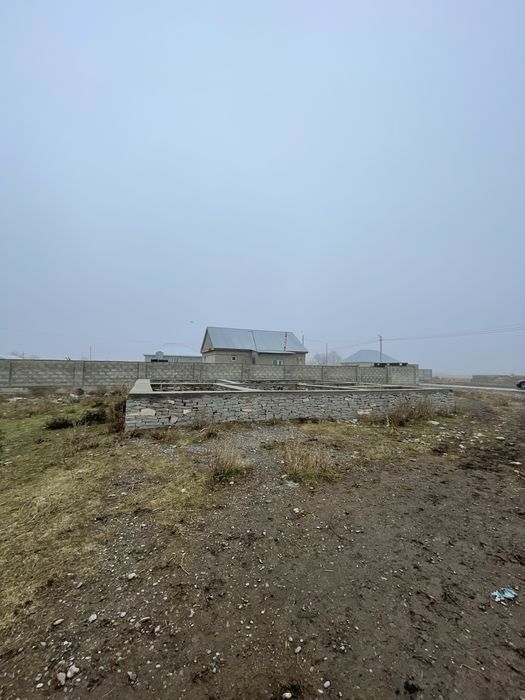 Участок с фундаментом