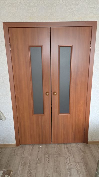 Продам межкомнатные двери.