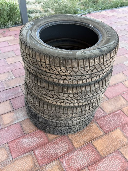 Зимние шины 205/65R16